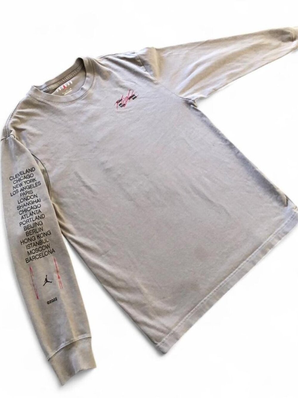 Jordan Flight Air Tour 2022 Michael Jordan Graphic Long Sleeve Shirt Small